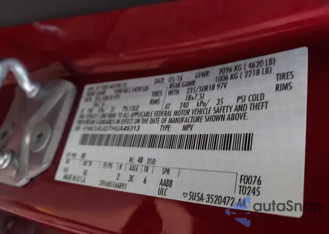 2017 Ford Escape Titanium z USA, uszkodzony, nr VIN 1FMCU0JD7HUA49313